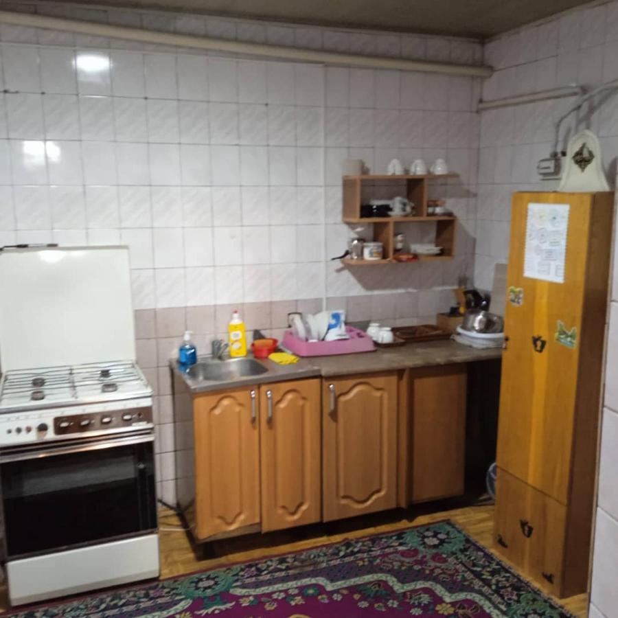 Garden Hotel And Hostel Biskek Kültér fotó