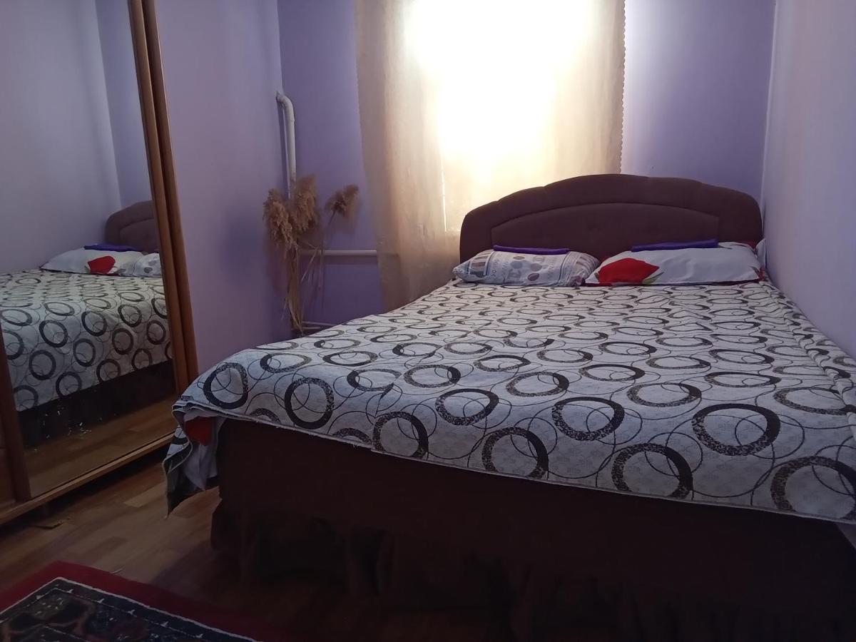 Garden Hotel And Hostel Biskek Kültér fotó